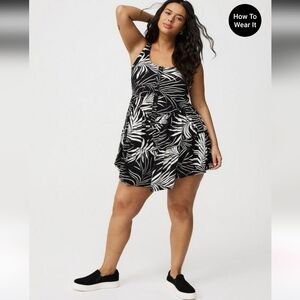 NWT Scoop Neck Flirty Romper